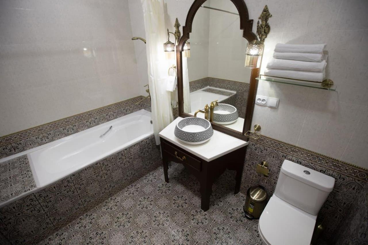 The Shahar Hotel ทาชเคนต์ ภายนอก รูปภาพ
